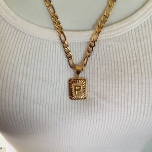 New 18k gold " P " necklace